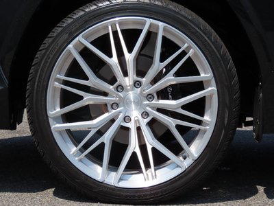 صورة مصغرة 79 لـ 2025 Lexus LX
