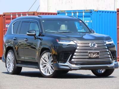 صورة 8 لـ 2025 Lexus LX