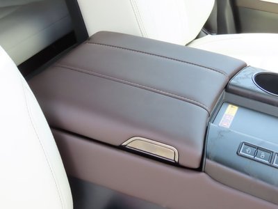صورة مصغرة 50 لـ 2025 Lexus LX