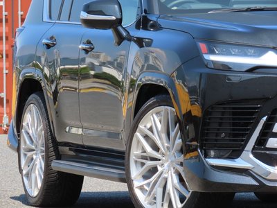 صورة 10 لـ 2025 Lexus LX