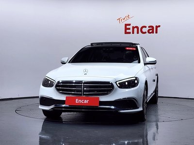 MERCEDES-BENZ E-CLASS - 3