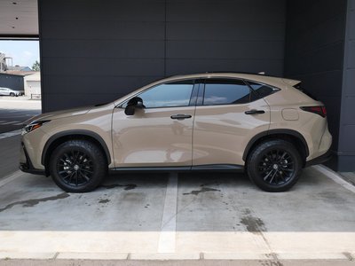 2025 Lexus NX — фото 3