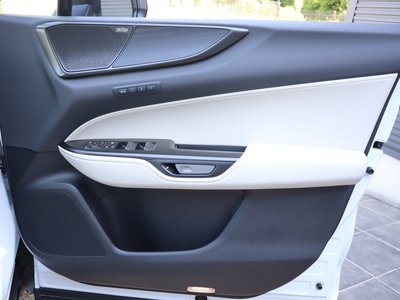 2025 Lexus NX — миниатюра 60