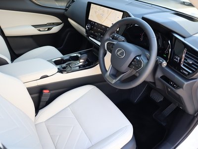 2025 Lexus NX — миниатюра 47