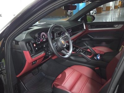 PORSCHE CAYENNE - 10