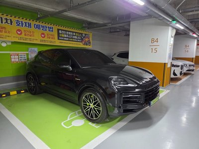 PORSCHE CAYENNE - 2