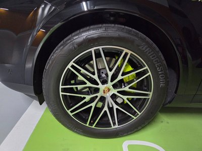 PORSCHE CAYENNE - 9