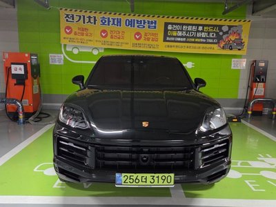 PORSCHE CAYENNE - 4