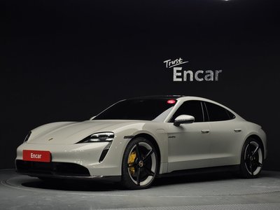 PORSCHE TAYCAN - 1