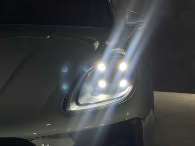 صورة مصغرة 15 لـ 2019 Porsche MACAN