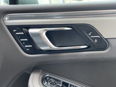 صورة مصغرة 46 لـ 2019 Porsche MACAN