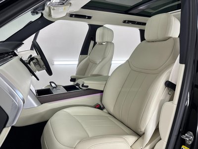 صورة 10 لـ 2025 LAND Rover RANGE ROVER