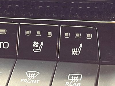 TOYOTA LAND CRUISER 250 - 7