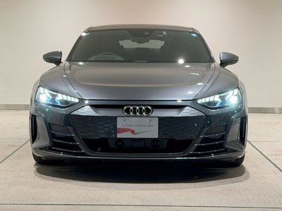AUDI E-TRON GT - 2