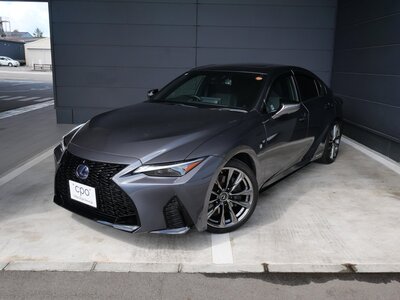 LEXUS IS