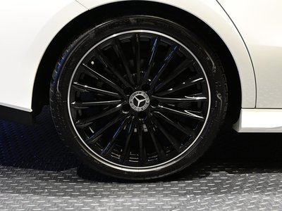 MERCEDES-BENZ CLA - 10