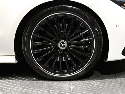 MERCEDES-BENZ CLA - 9