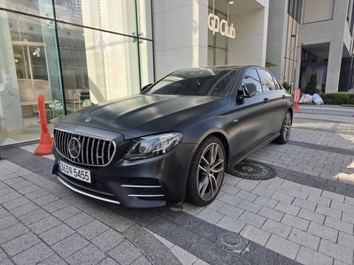 MERCEDES-BENZ E-CLASS - 3