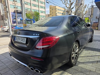 MERCEDES-BENZ E-CLASS - 5