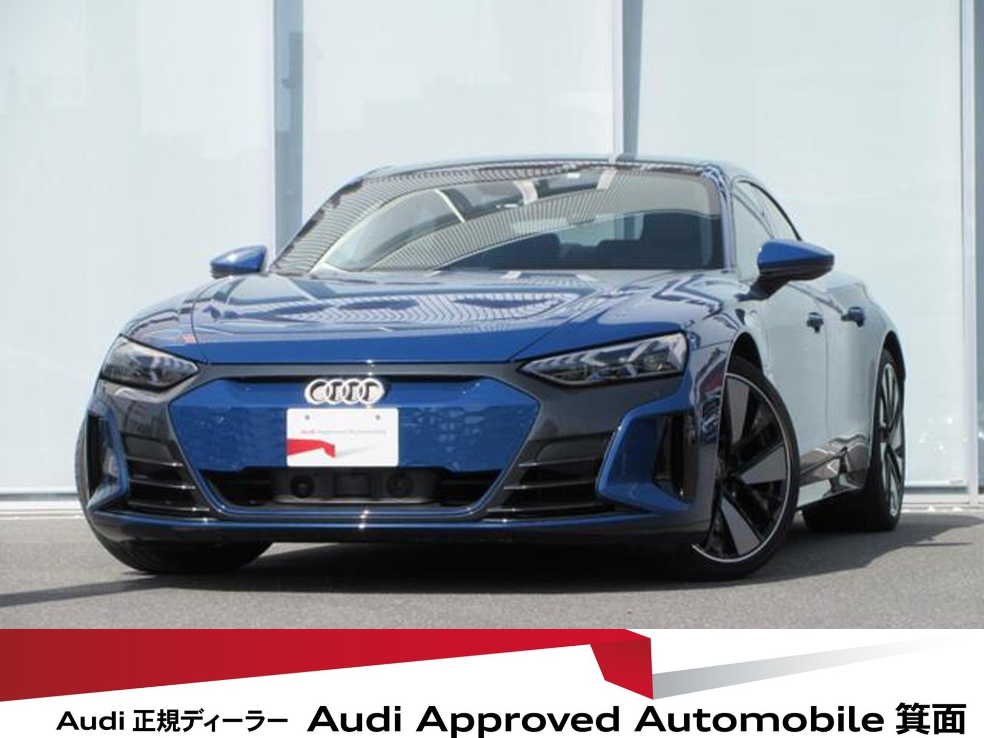 AUDI E-TRON GT QUATTRO - View 1