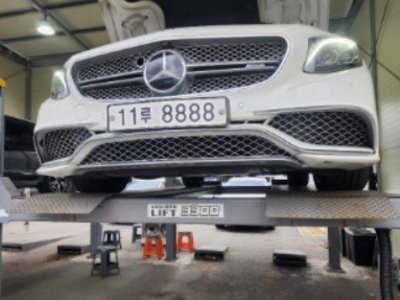 MERCEDES-BENZ S-CLASS - 1