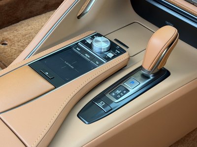 صورة مصغرة 22 لـ 2021 Lexus LC CONVERTIBLE