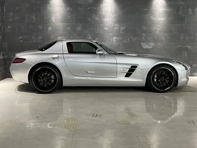 MERCEDES-BENZ SLS AMG - 9
