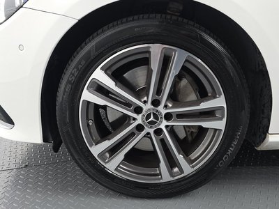 MERCEDES-BENZ E-CLASS - 6