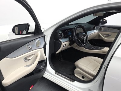 MERCEDES-BENZ E-CLASS - 10