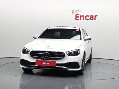 MERCEDES-BENZ E-CLASS - 2