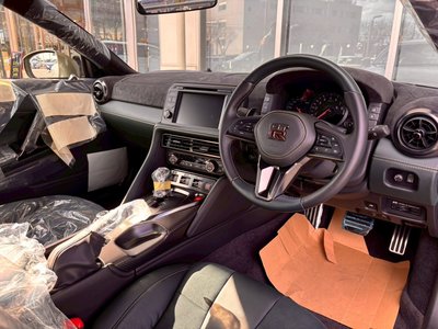 NISSAN GT-R - 6