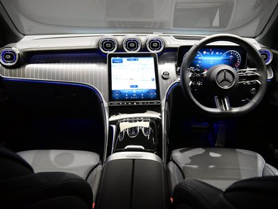 2025 Mercedes-BENZ GLC thumbnail 46