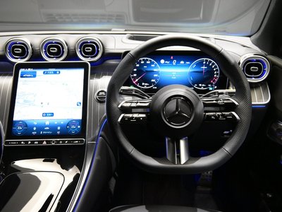 2025 Mercedes-BENZ GLC thumbnail 17