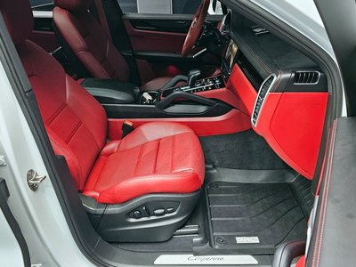 PORSCHE CAYENNE - 10