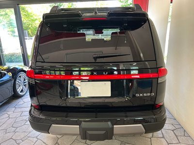 صورة 3 لـ 2025 Lexus GX