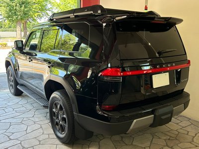 صورة 4 لـ 2025 Lexus GX