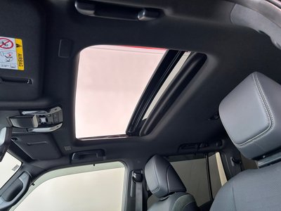 صورة مصغرة 34 لـ 2025 Lexus GX