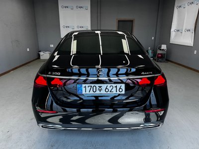 MERCEDES-BENZ E-CLASS - 3