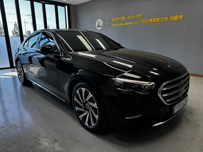 MERCEDES-BENZ E-CLASS - 1
