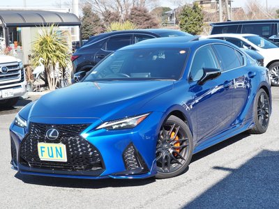 LEXUS IS - 4