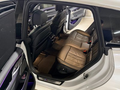 BMW 6 SERIES GT - 10