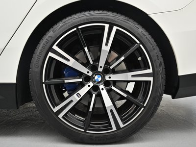 2026 BMW 5 SERIES 照片 6