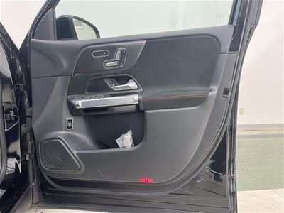 2023 Mercedes-BENZ GLB — миниатюра 23