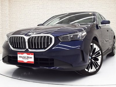 BMW 5 SERIES - 1