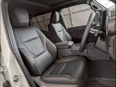 TOYOTA LAND CRUISER 250 - 5