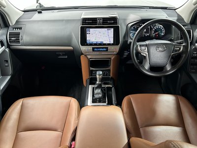 TOYOTA LAND CRUISER PRADO - 6