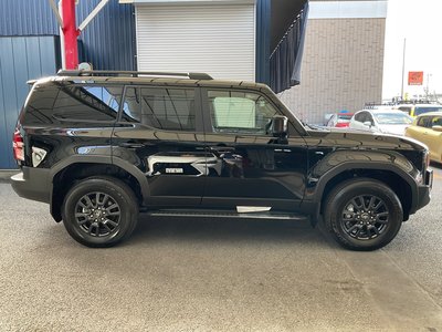TOYOTA LAND CRUISER 250 - 4