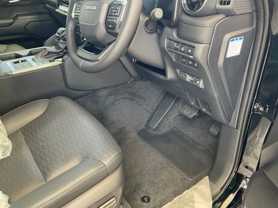 TOYOTA LAND CRUISER 250 - 9