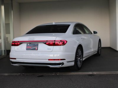 AUDI A8 - 4