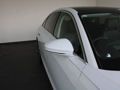 AUDI A8 - 7
